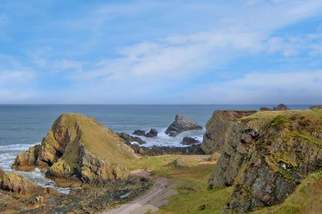 Cliff Top Cottage With Sea Views Portknockie Exteriér fotografie